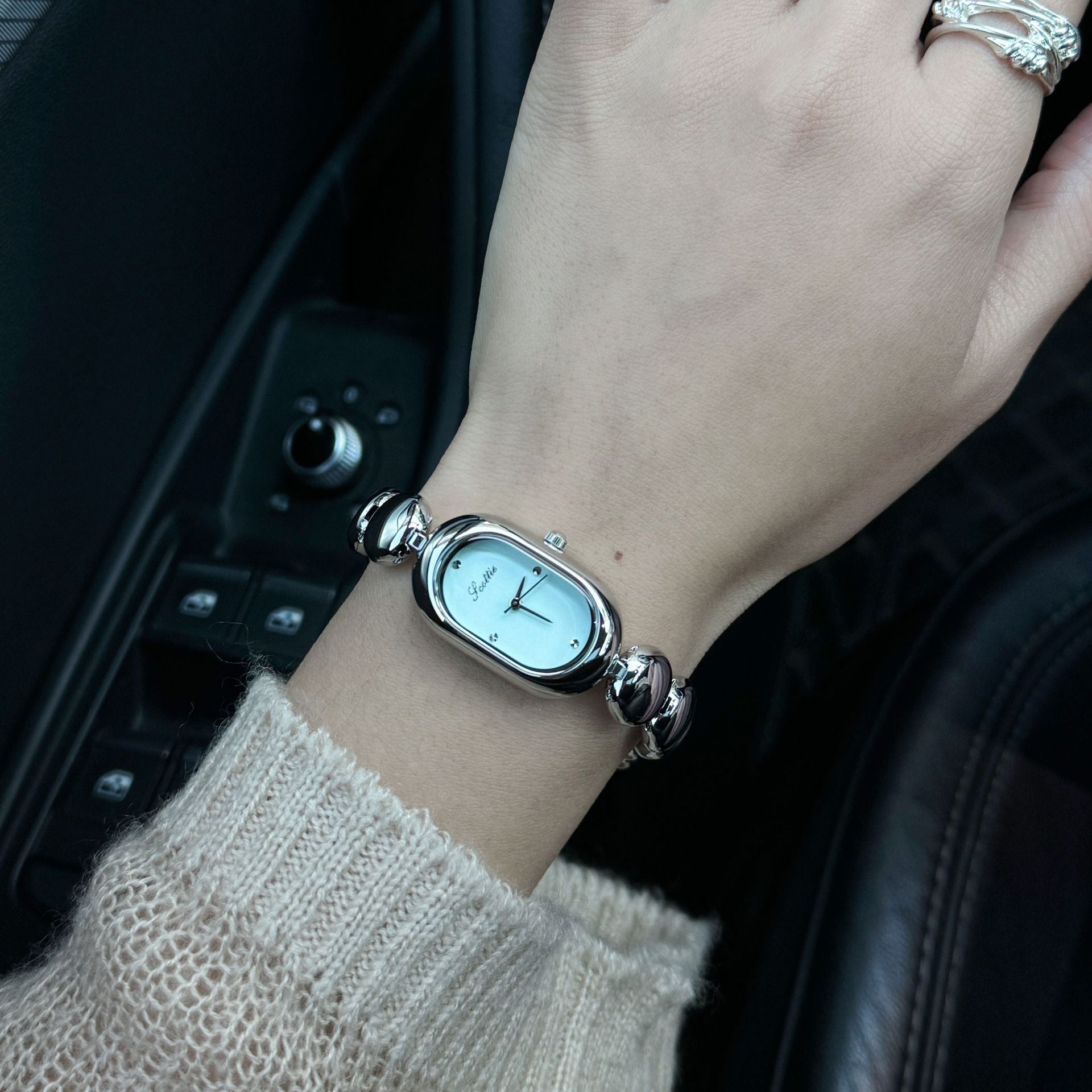 Reloj dorado