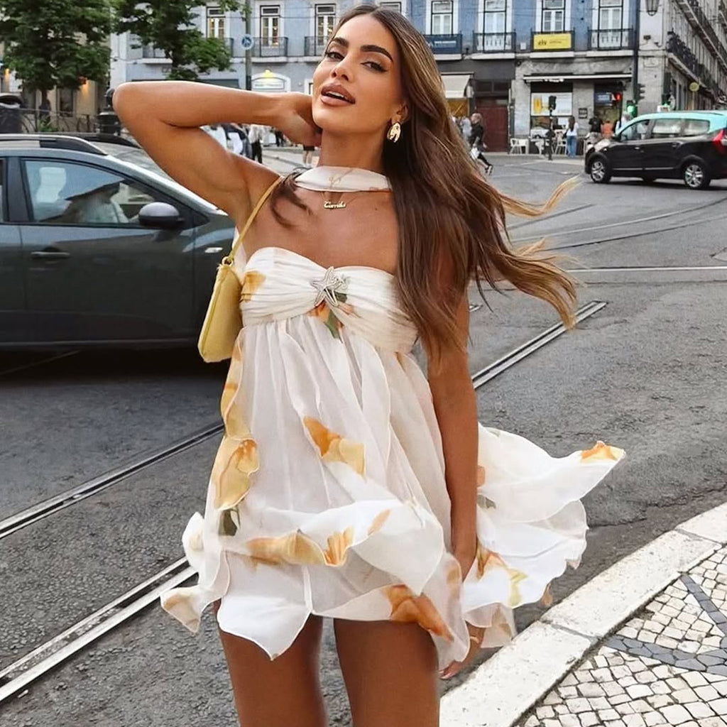Sexy traje corto
